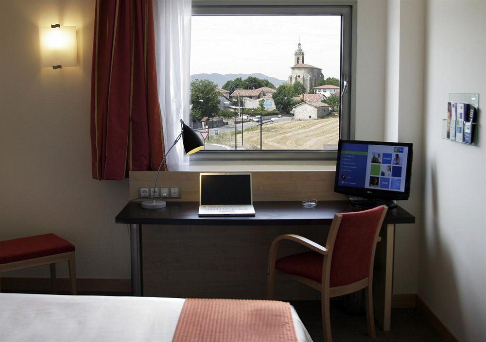 Holiday Inn Express Vitoria By Ihg Cameră foto