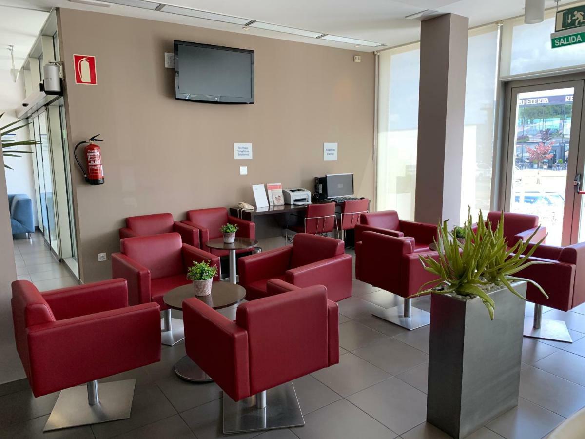 Holiday Inn Express Vitoria By Ihg Exterior foto